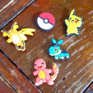 Lot of 5 jibbitz shoe Charms (NWOT)